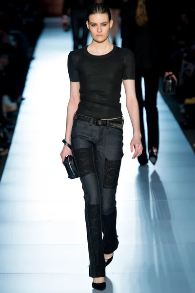 Look 23